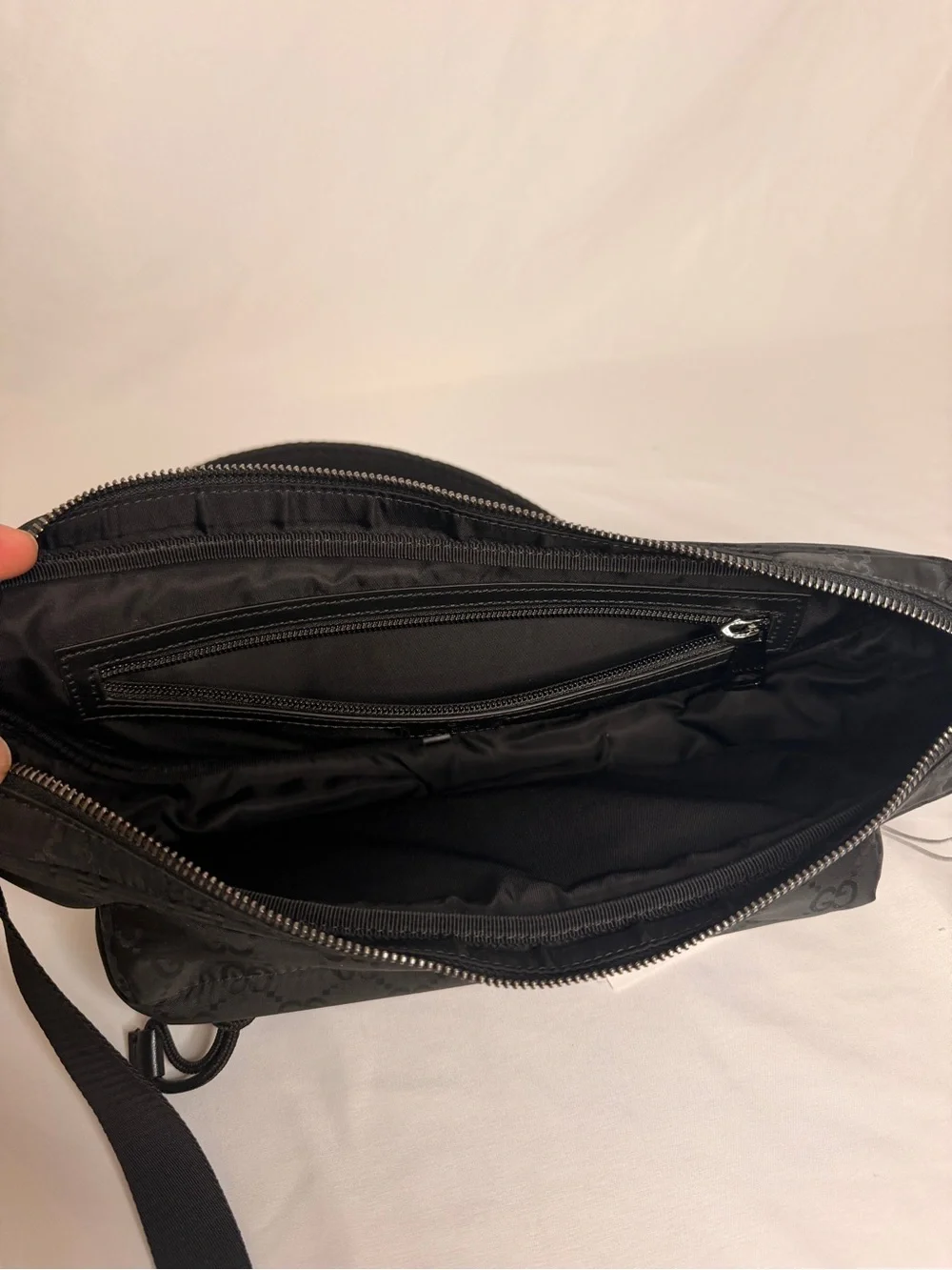 Gucci Nexus Large GG Nylon Sling Crossbody NWT w/ Gift Box 838929